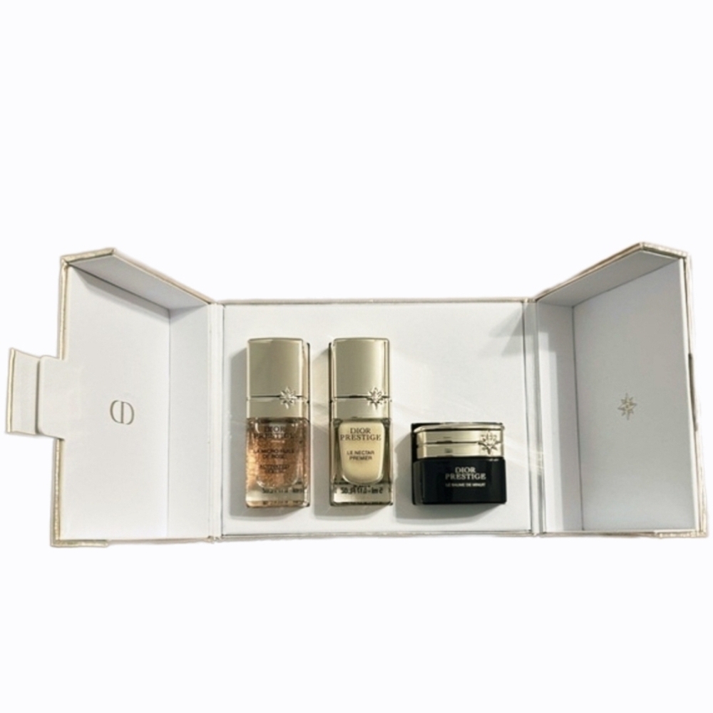 Dior Prestige Skincare Travel Mini Set GWP NIB - Picture 2 of 4